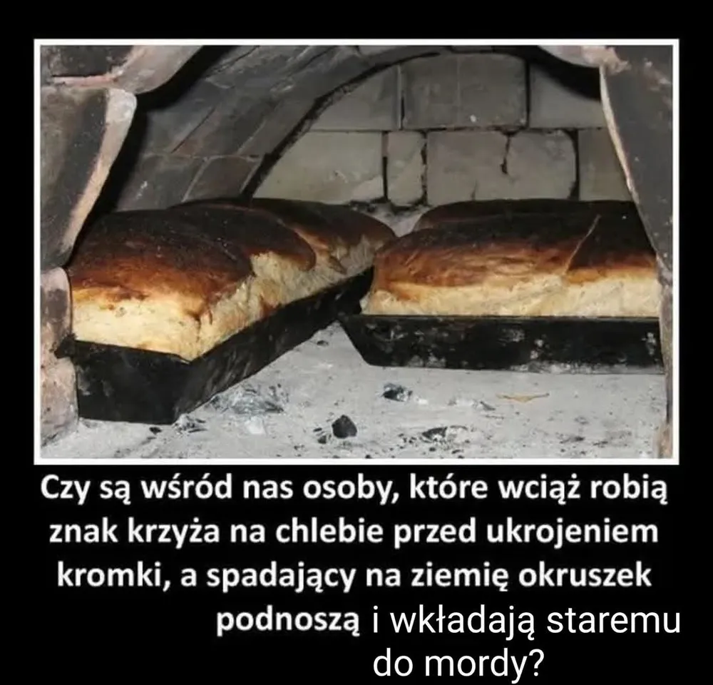 Znak krzyża na chlebie
