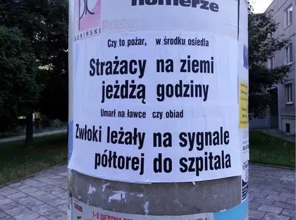 Strażacy na ziemi jeżdżą godziny